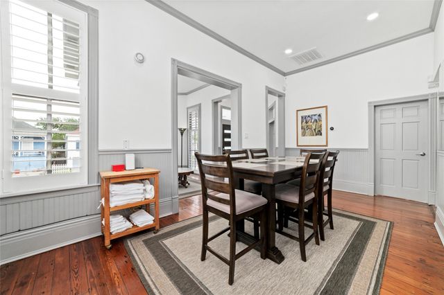 1611 19th Street, Galveston, TX 77550