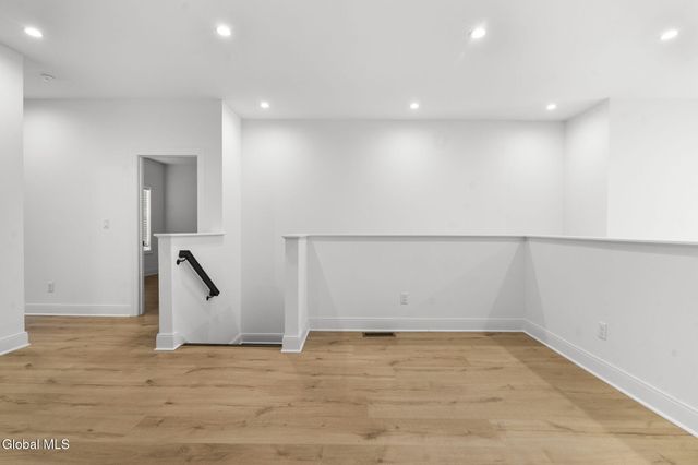 22 Cambridge Way, Colonie, NY 12110