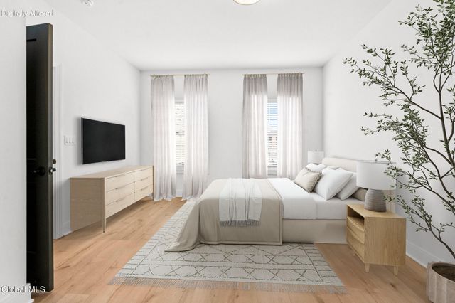 22 Cambridge Way, Colonie, NY 12110