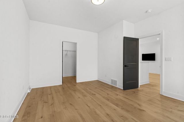 22 Cambridge Way, Colonie, NY 12110