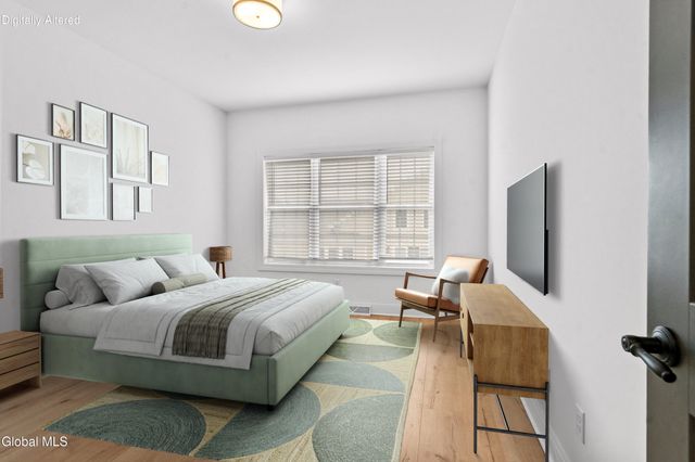 22 Cambridge Way, Colonie, NY 12110