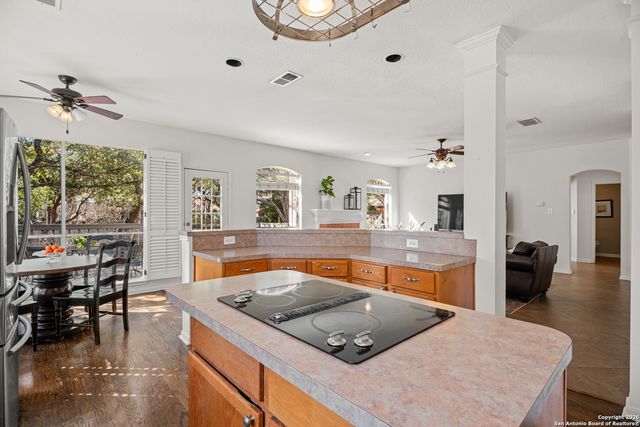 2402 Noor, San Antonio, TX 78248