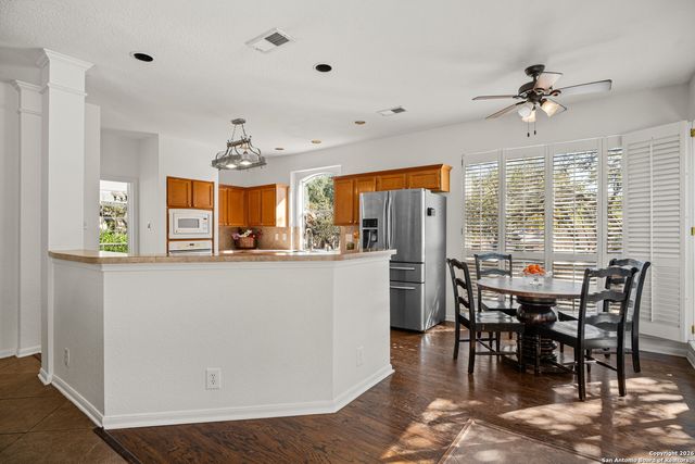 2402 Noor, San Antonio, TX 78248