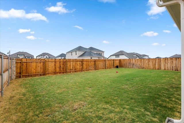 216 Hollister DR, Liberty Hill, TX 78642