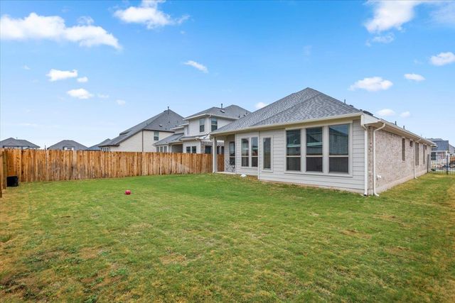 216 Hollister DR, Liberty Hill, TX 78642