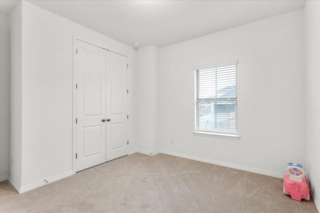 216 Hollister DR, Liberty Hill, TX 78642