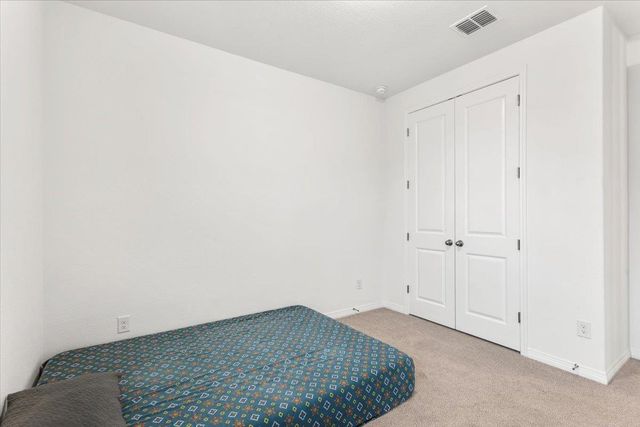 216 Hollister DR, Liberty Hill, TX 78642