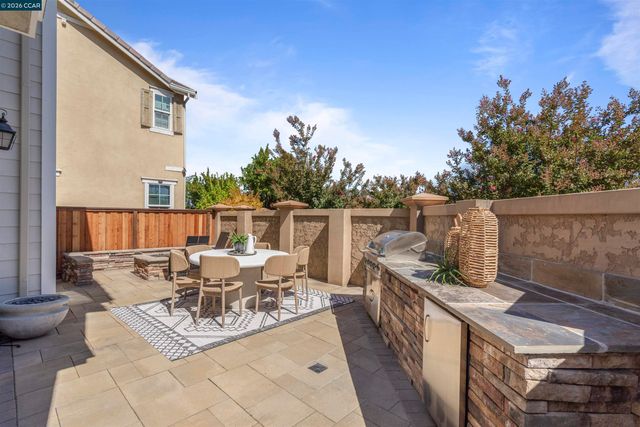 168 Elworthy Ranch Dr, Danville, CA 94526