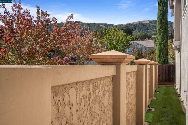 168 Elworthy Ranch Dr, Danville, CA 94526