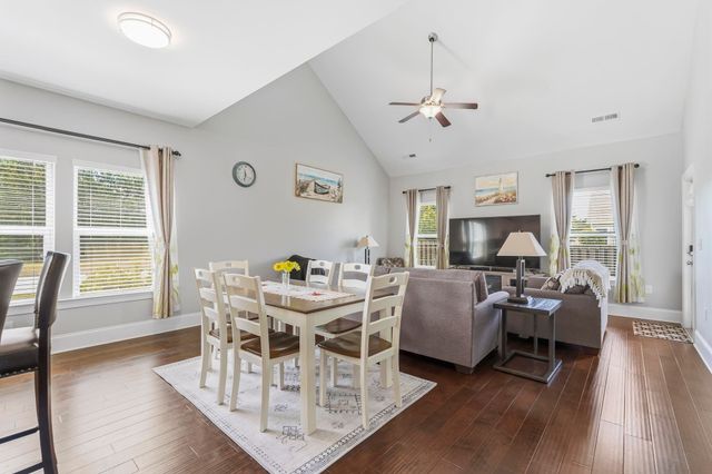 1718 Palmetto Palm Dr., Myrtle Beach, SC 29579