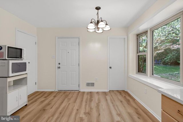 4984 SWINTON DR, Fairfax, VA 22032