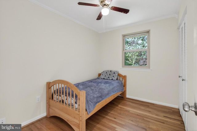 4984 SWINTON DR, Fairfax, VA 22032