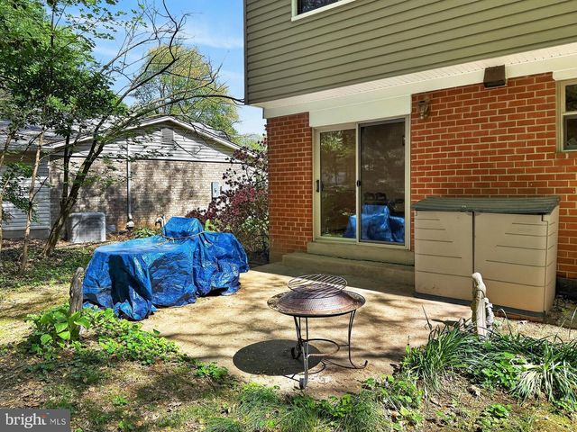4984 SWINTON DR, Fairfax, VA 22032