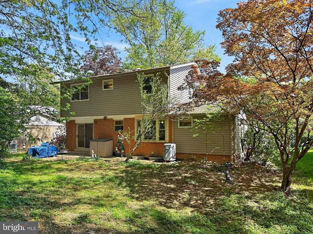 4984 SWINTON DR, Fairfax, VA 22032