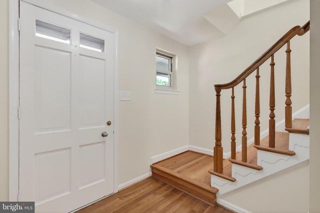 4984 SWINTON DR, Fairfax, VA 22032