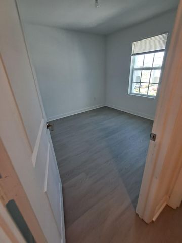 4328 Hammock Grove Drive, Lake Worth, FL 33467