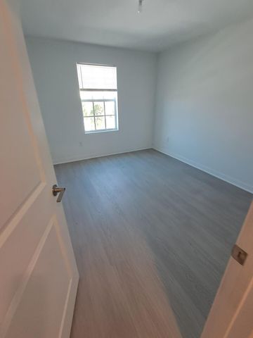 4328 Hammock Grove Drive, Lake Worth, FL 33467