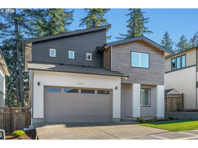 16810 Se SHIMMERING LEAF St, Happy Valley, OR 97086