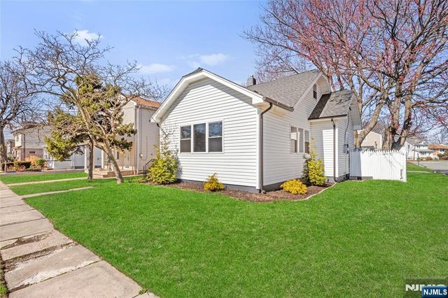 30 Bruno Street, Moonachie, NJ 07074