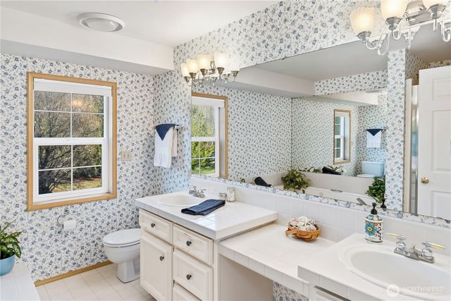 9610 NE Meyers Lane, Kingston, WA 98346