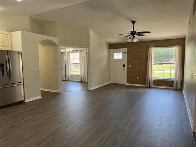40751 W 4TH AVENUE, Umatilla, FL 32784