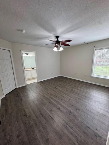 40751 W 4TH AVENUE, Umatilla, FL 32784