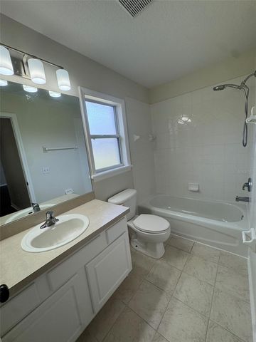 40751 W 4TH AVENUE, Umatilla, FL 32784