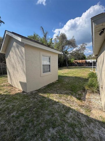40751 W 4TH AVENUE, Umatilla, FL 32784