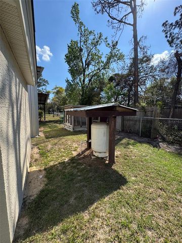 40751 W 4TH AVENUE, Umatilla, FL 32784