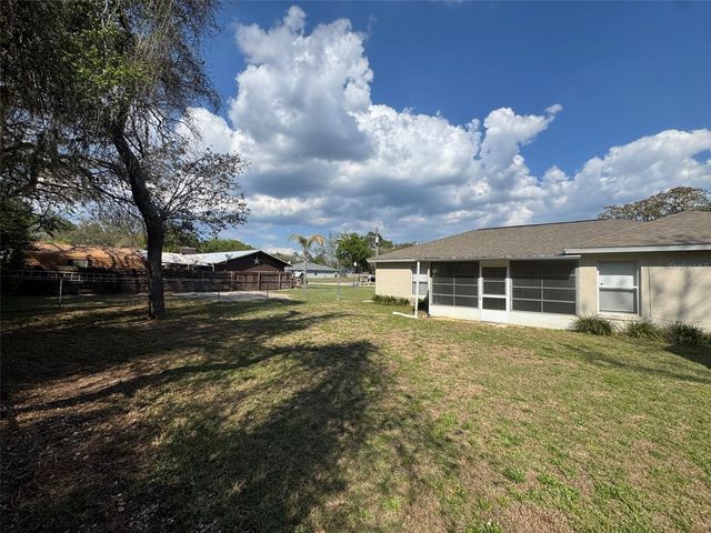 40751 W 4TH AVENUE, Umatilla, FL 32784