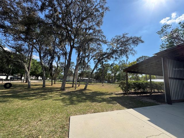 40751 W 4TH AVENUE, Umatilla, FL 32784