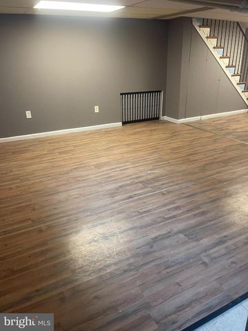 234 LONG LN, Upper Darby, PA 19082