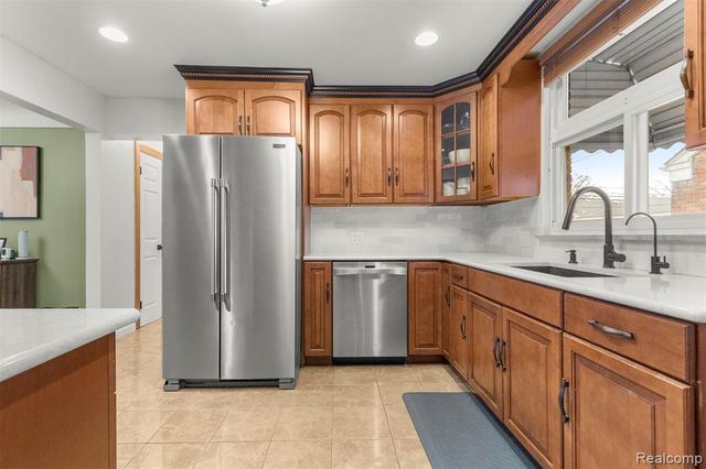 22247 Outer Drive, Dearborn, MI 48124