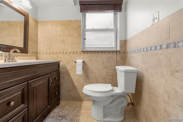 22247 Outer Drive, Dearborn, MI 48124