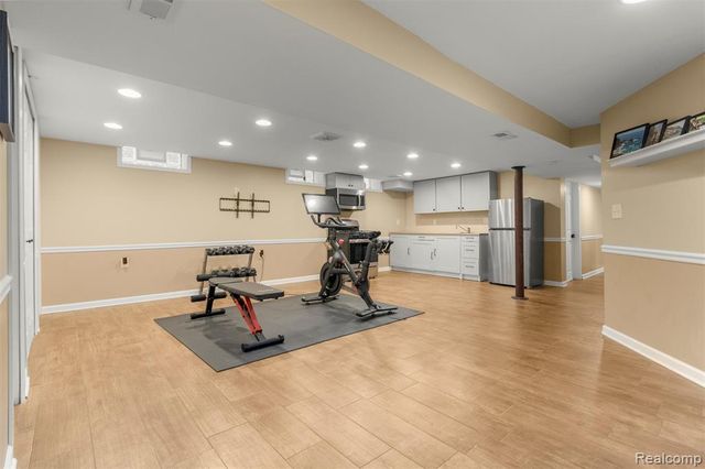 22247 Outer Drive, Dearborn, MI 48124