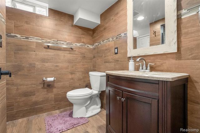 22247 Outer Drive, Dearborn, MI 48124