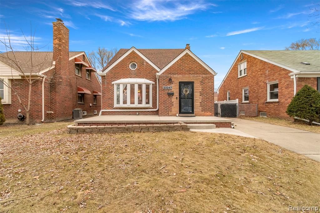 22247 Outer Drive, Dearborn, MI 48124