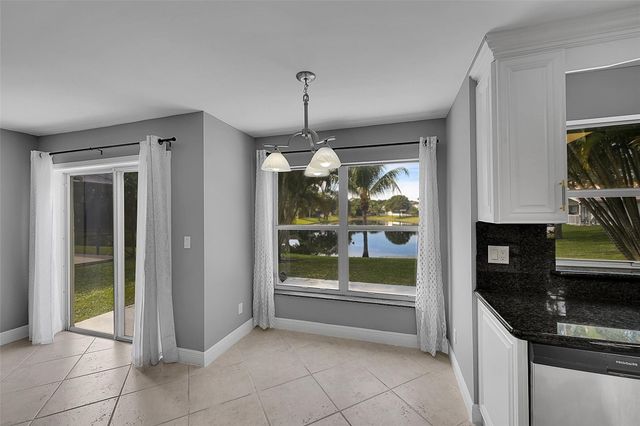 8236 White Rock Cir, Boynton Beach, FL 33436