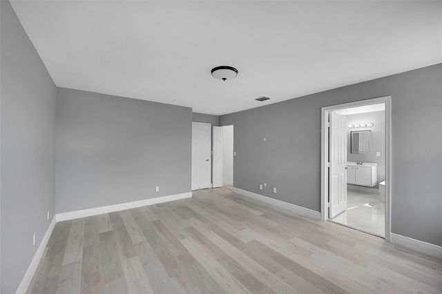 8236 White Rock Cir, Boynton Beach, FL 33436