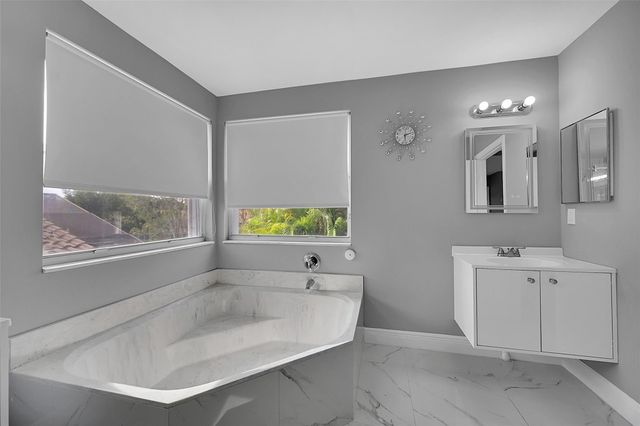 8236 White Rock Cir, Boynton Beach, FL 33436