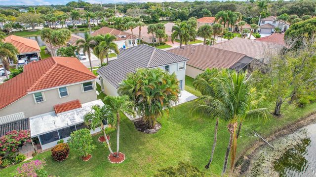 8236 White Rock Cir, Boynton Beach, FL 33436