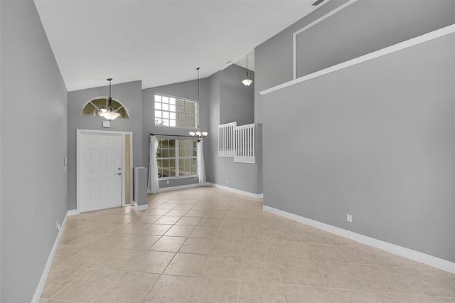 8236 White Rock Cir, Boynton Beach, FL 33436