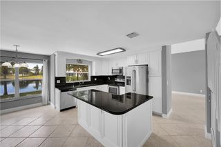 8236 White Rock Cir, Boynton Beach, FL 33436
