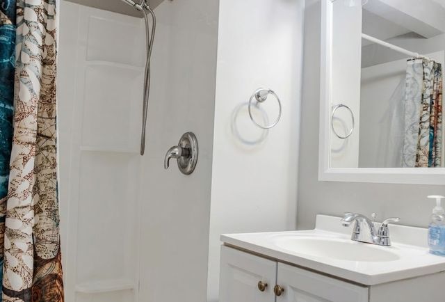 299 Beacon Boulevard, Chicago Heights, IL 60411