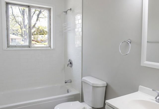 299 Beacon Boulevard, Chicago Heights, IL 60411