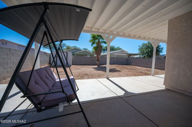 8685 S Desert Dove Drive, Tucson, AZ 85747