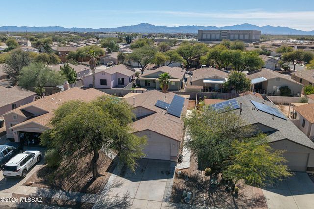 8685 S Desert Dove Drive, Tucson, AZ 85747