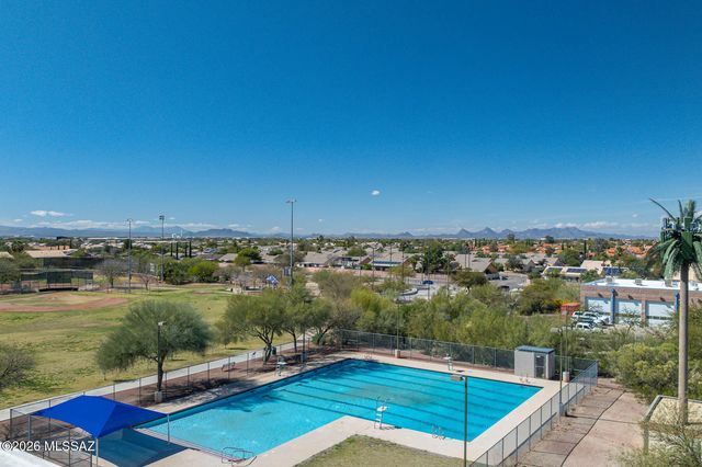 8685 S Desert Dove Drive, Tucson, AZ 85747