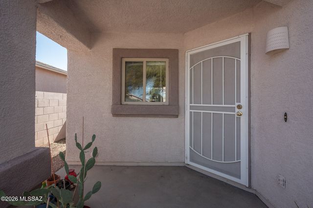 8685 S Desert Dove Drive, Tucson, AZ 85747