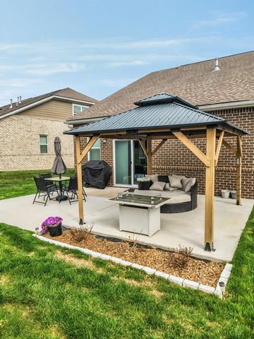 317 Gingerwood Ln, Hendersonville, TN 37075